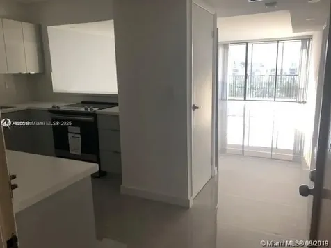 20301 W Country Club Drive Aventura FL 33180