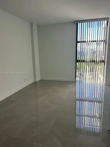 20301 W Country Club Drive Aventura FL 33180