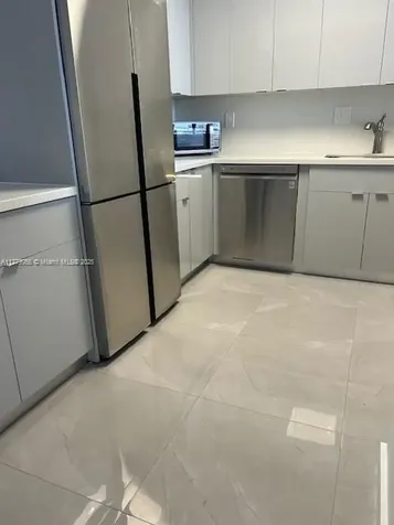 20301 W Country Club Drive Aventura FL 33180