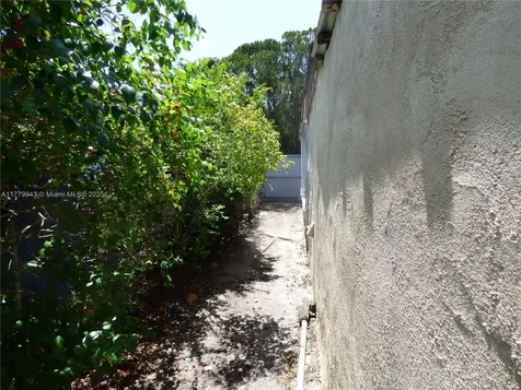 1601 NE 182nd Street North Miami Beach FL 33162