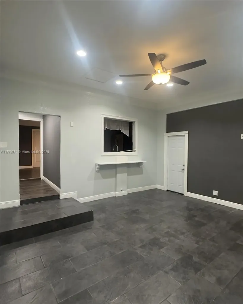 2218 Harding Street Hollywood FL 33020