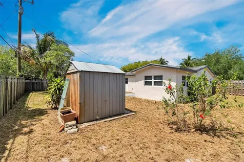 3830 NW 7th Court Lauderhill FL 33311
