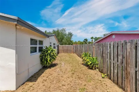 3830 NW 7th Court Lauderhill FL 33311
