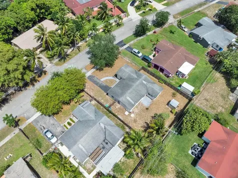 3830 NW 7th Court Lauderhill FL 33311