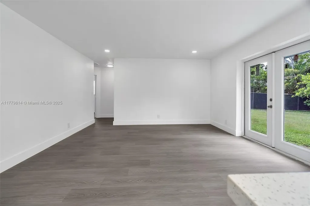 1402 NW 19th Street Fort Lauderdale FL 33311