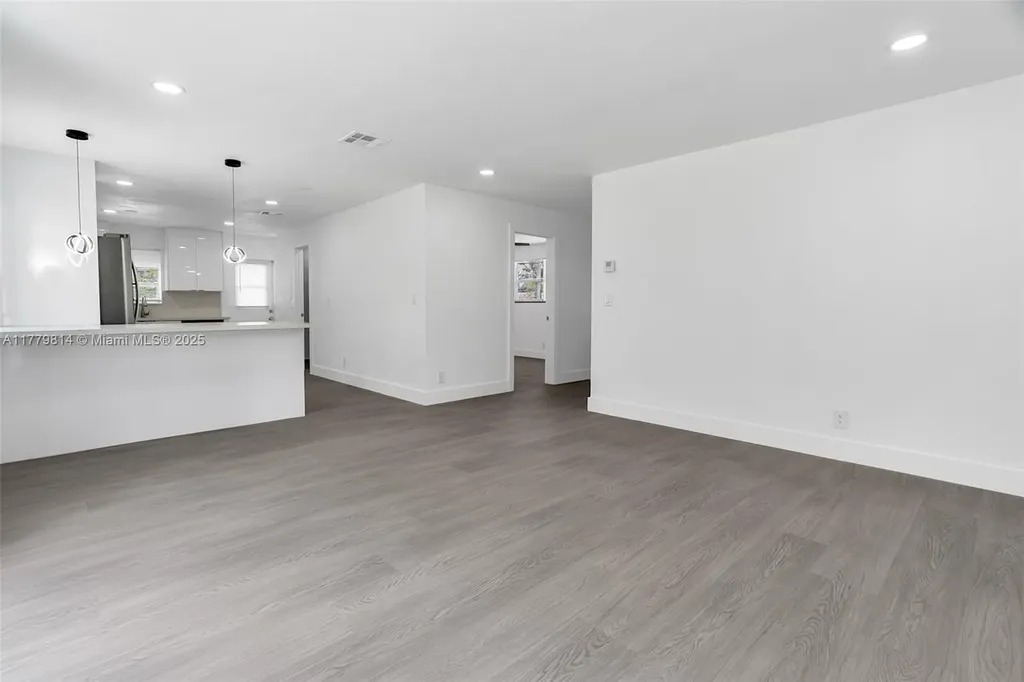 1402 NW 19th Street Fort Lauderdale FL 33311