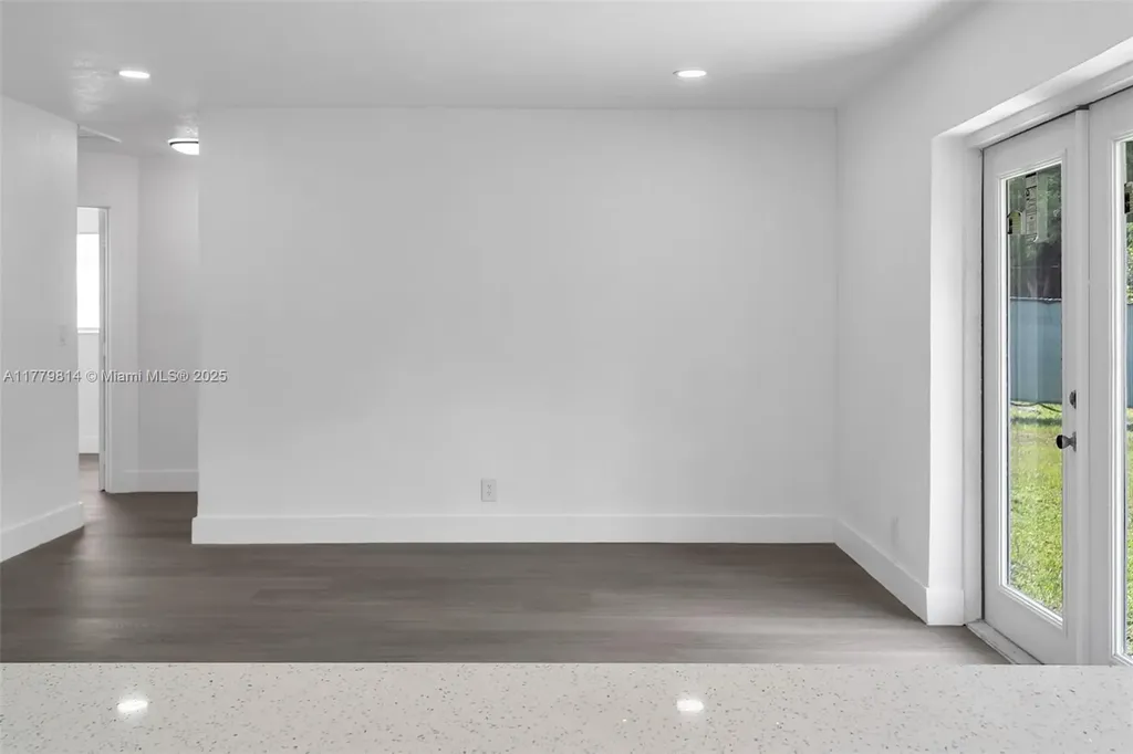 1402 NW 19th Street Fort Lauderdale FL 33311