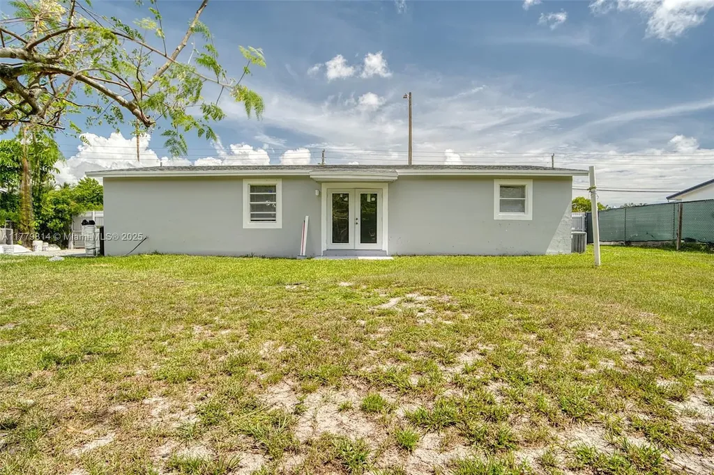 1402 NW 19th Street Fort Lauderdale FL 33311