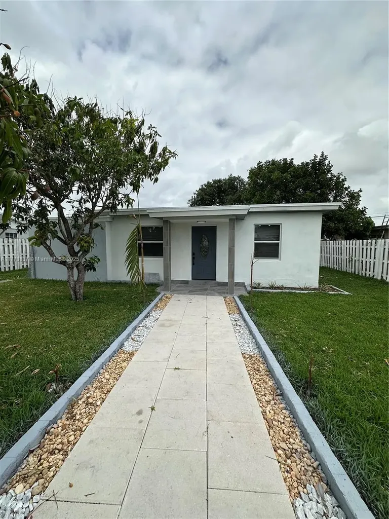 6335 Wiley Street Hollywood FL 33023