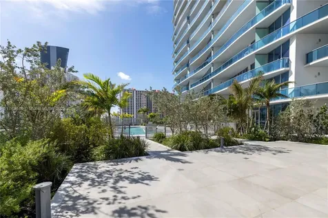 17550 Collins Avenue Sunny Isles Beach FL 33160