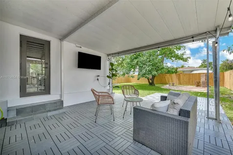 2019 SW 17th Terrace Miami FL 33145
