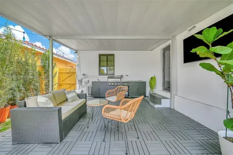 2019 SW 17th Terrace Miami FL 33145