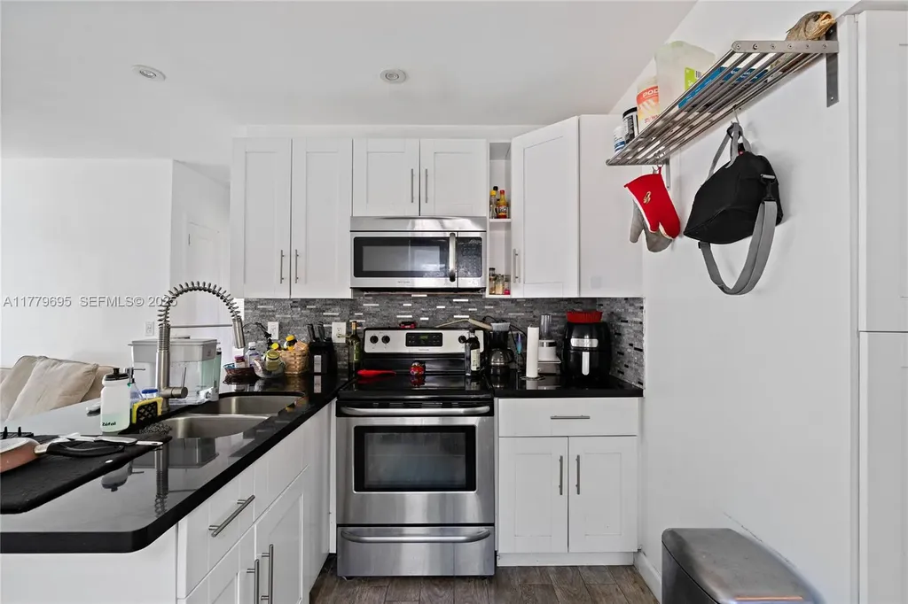 1843 SW 4th Avenue Fort Lauderdale FL 33315