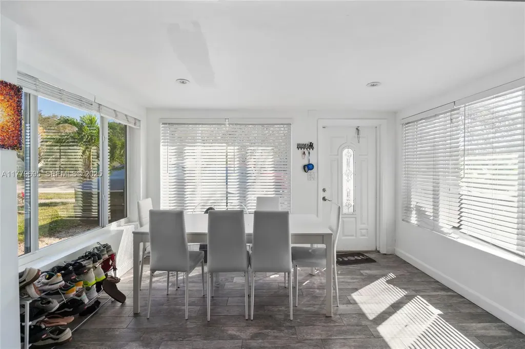 1843 SW 4th Avenue Fort Lauderdale FL 33315