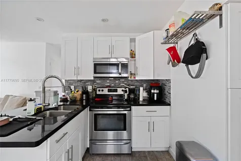 1843 SW 4th Avenue Fort Lauderdale FL 33315