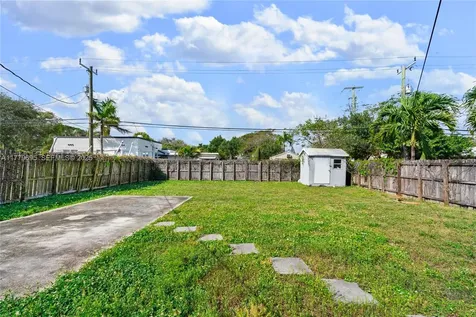 1843 SW 4th Avenue Fort Lauderdale FL 33315