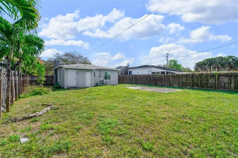 1843 SW 4th Avenue Fort Lauderdale FL 33315