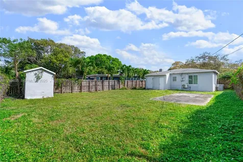 1843 SW 4th Avenue Fort Lauderdale FL 33315