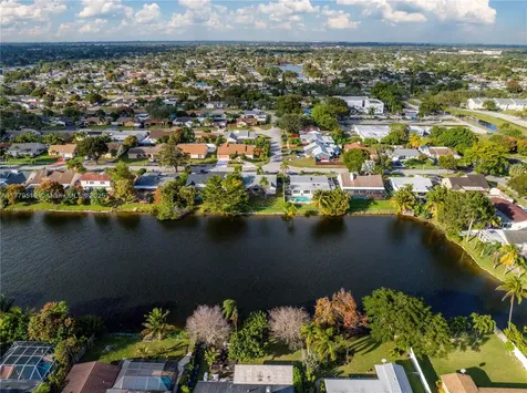 8380 NW 7th Street Pembroke Pines FL 33024