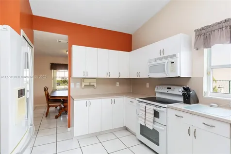 101 NW 187th Avenue Pembroke Pines FL 33029