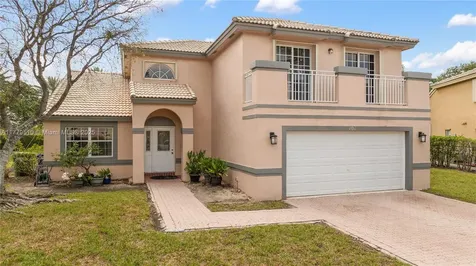 101 NW 187th Avenue Pembroke Pines FL 33029