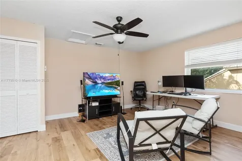 101 NW 187th Avenue Pembroke Pines FL 33029