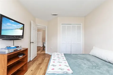 101 NW 187th Avenue Pembroke Pines FL 33029