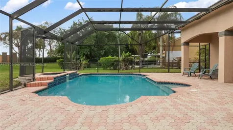 101 NW 187th Avenue Pembroke Pines FL 33029
