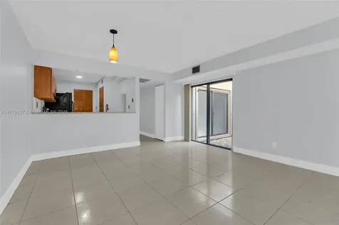 1341 E Golfview Drive Pembroke Pines FL 33026