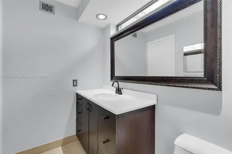 1341 E Golfview Drive Pembroke Pines FL 33026