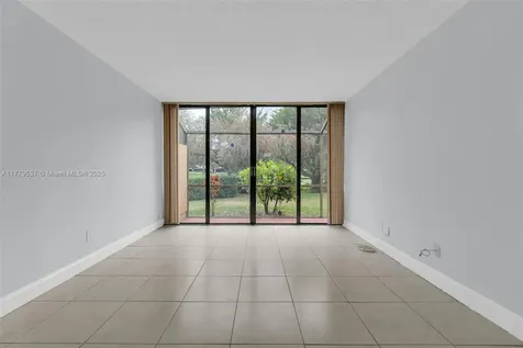 1341 E Golfview Drive Pembroke Pines FL 33026