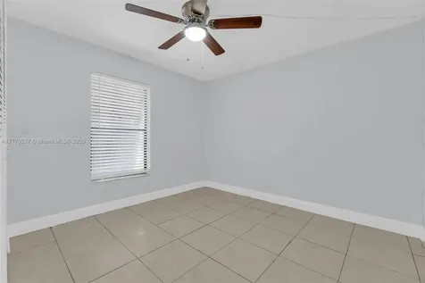 1341 E Golfview Drive Pembroke Pines FL 33026