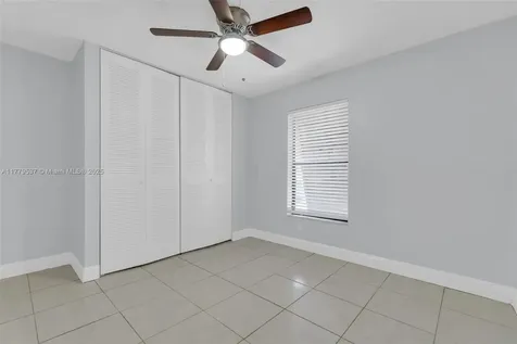 1341 E Golfview Drive Pembroke Pines FL 33026