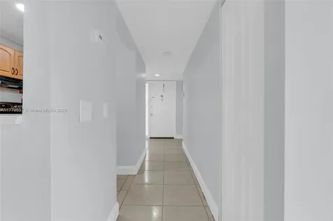 1341 E Golfview Drive Pembroke Pines FL 33026