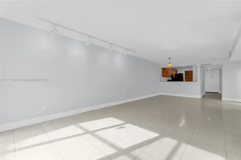 1341 E Golfview Drive Pembroke Pines FL 33026