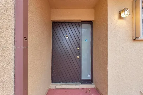 1341 E Golfview Drive Pembroke Pines FL 33026