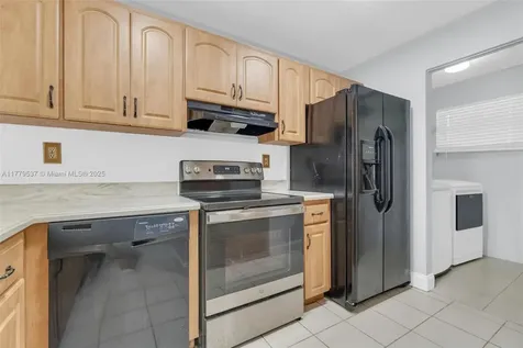 1341 E Golfview Drive Pembroke Pines FL 33026