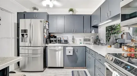 329 SE 3rd Street Hallandale Beach FL 33009
