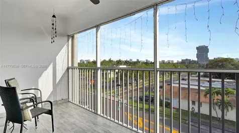 329 SE 3rd Street Hallandale Beach FL 33009