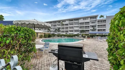 329 SE 3rd Street Hallandale Beach FL 33009