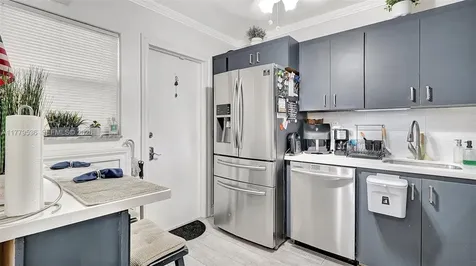 329 SE 3rd Street Hallandale Beach FL 33009