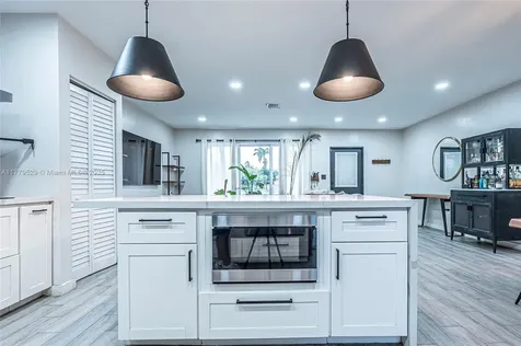 30 NW 152nd Street Miami FL 33169