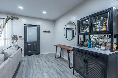 30 NW 152nd Street Miami FL 33169