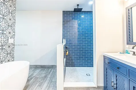 30 NW 152nd Street Miami FL 33169