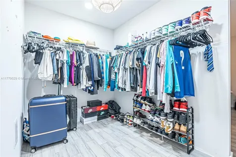 30 NW 152nd Street Miami FL 33169