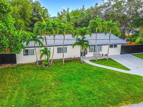 30 NW 152nd Street Miami FL 33169