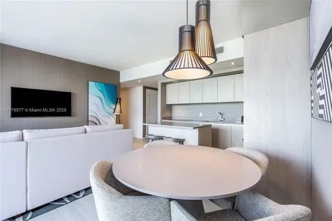 4010 S Ocean Drive Hollywood FL 33019