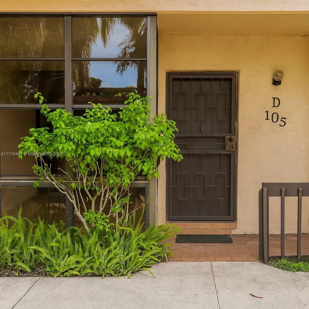 800 NE 199th Street Miami FL 33179