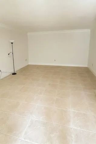 800 NE 199th Street Miami FL 33179