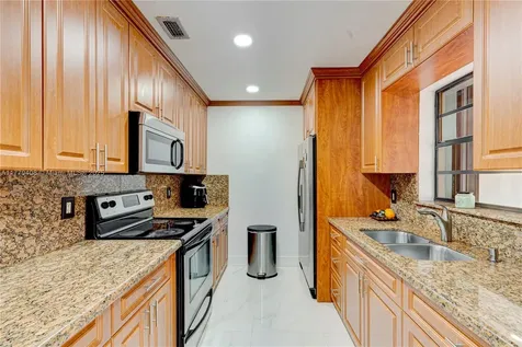 5211 SW 139th Avenue Road Miami FL 33175